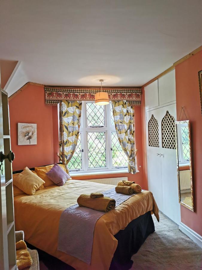 Peaceful Retreat Hideaway Surrey Apartment Esher Luaran gambar